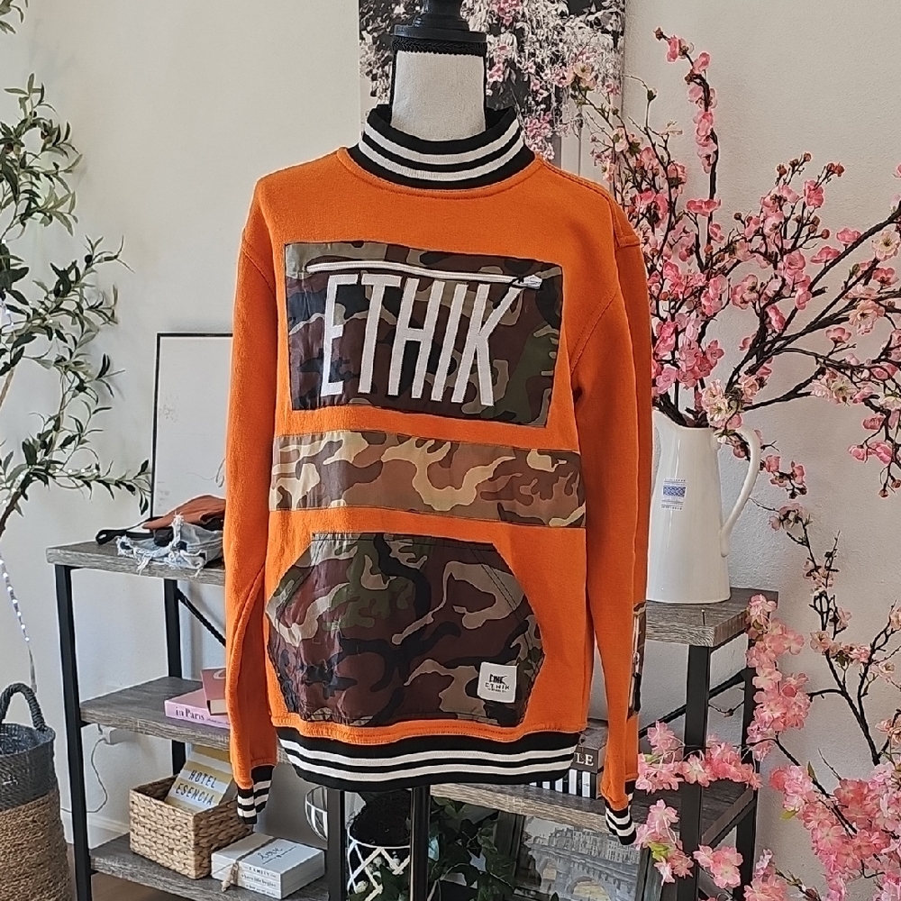 Ethik Men's Orange and Camouflage Crewneck Sweater